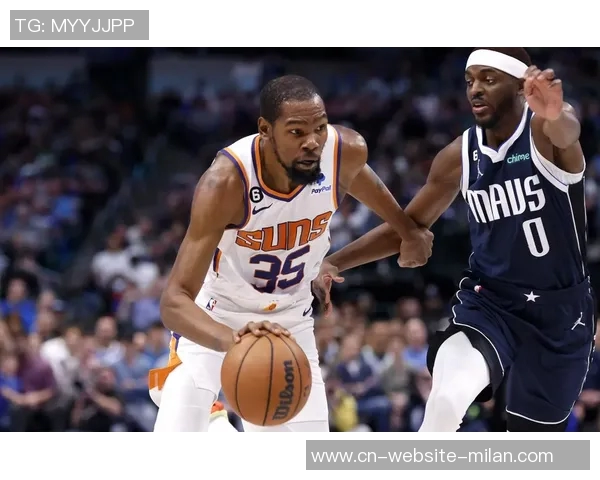 湖人队与太阳队激战正酣谁能在季后赛中笑到最后